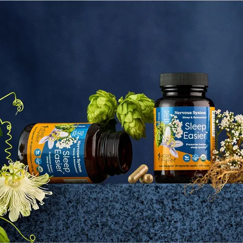 Vista 4 de Herb Pharm Cápsulas Sleep easier con raíz de valeriana y rizoma, pasiflora y lúpulo. Ayuda para dormir a base de hierbas orgánicas sin melatonina