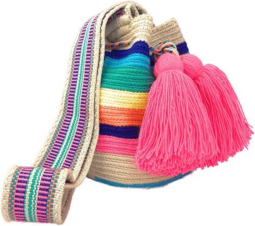 Vista 4 de Original Wayuu Mochila Bag For Women, Colombian boho bags, Handmade With Big Nice-Looking Tassels