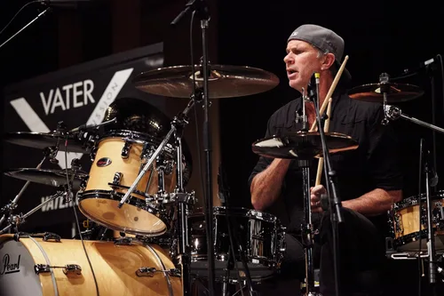 Vista 2 de Vater CHADW Chad Smith's Funk Blaster - Baquetas con punta de madera de nogal