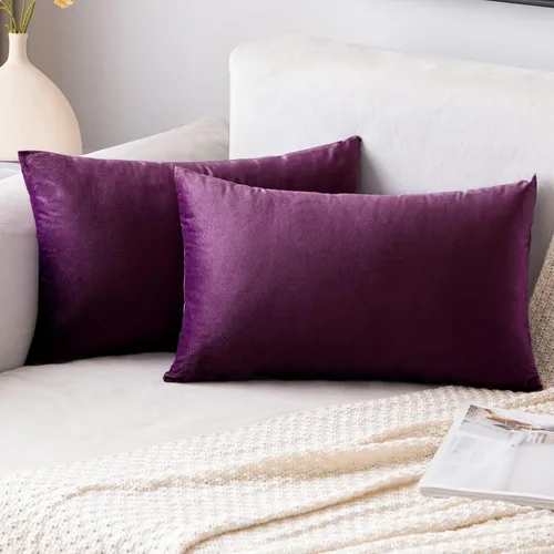 Vista 47 de EMEMA - Paquete de 2 fundas de almohada de terciopelo decorativas, fundas de cojín cuadradas suaves y sólidas para sofá, dormitorio, silla, Verde