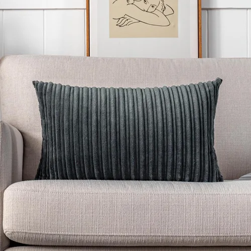 Vista 131 de UGASA - Fundas de almohada decorativas de terciopelo suave y sólidas de Navidad para sala de estar/sofá, 16 x 16 pulgadas, 2 unidades, color burdeos