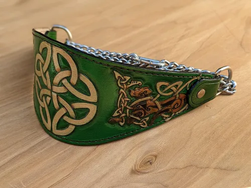 Vista 3 de Celtic Dog Knots, Celtic Irish Wolfhound Tapered Leather Martingale Collar, Padded Leather Dog Collar, 3D Handmade Dog Collar, Airbrush Art, Custom