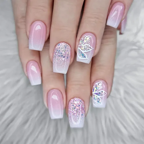 Vista 10 de Uñas postizas acrílicas artificiales con punta francesa en color nude con diseño de mariposa de cristal 3D y perla - Uñas de ataúd brillantes