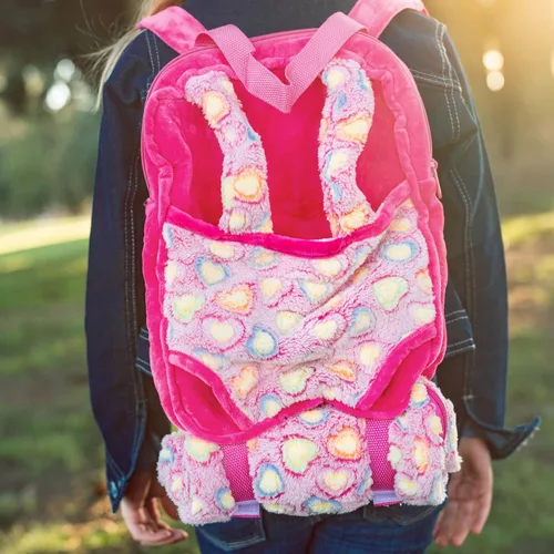 Vista 4 de Mochila de muñeca de felpa, rosa suave, tamaño de niño, saco cargable de dormir integrado para 18 x 15 pulgadas, muñecas. Muñecas americanas