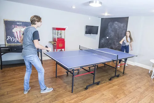 Vista 7 de STIGA Advantage Series Ping Pong Tables - 13, 15, 18, and 25mm Tabletops - Quickplay 10 Minute Assembly - Playback Mode - Recreational to Tournament