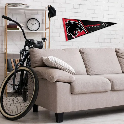 Vista 4 de Rico Industries NFL Retro - Alt 12" x 30" Felt Wall Décor Pennant - Great for Home/Bed Room/Man Cave Décor