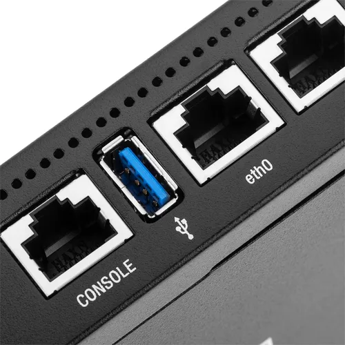Vista 8 de Ubiquiti EdgeRouter 4