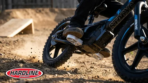 Vista 7 de Hardline Products Estriberas para bicicletas eléctricas Stacyc 12e y 16e, Husqvarna y KTM - Reposapiés anchos de aluminio CNC para una tracción