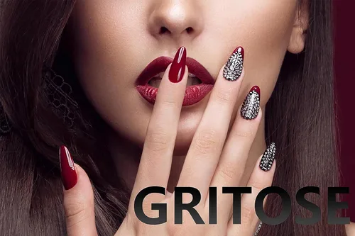 Vista 7 de 24 uñas postizas de Halloween a presión de almendra, medianas, diseño de telaraña, diseño de gotas de sangre, pegamento acrílico, cobertura